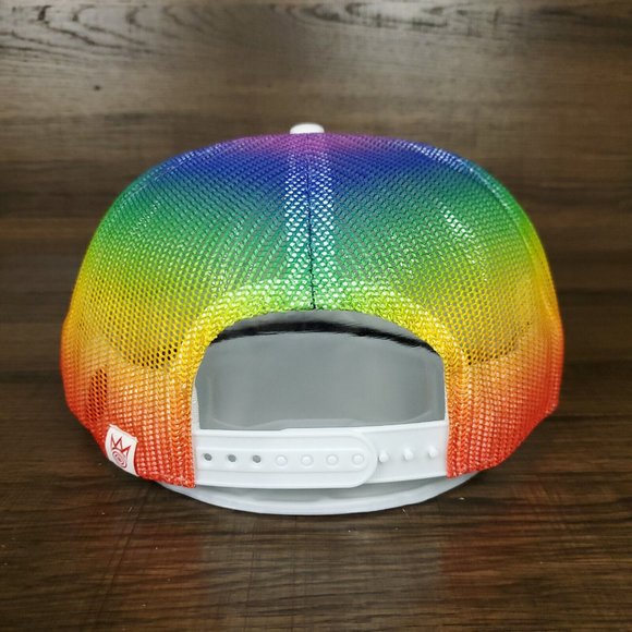 LED PLUR Trucker Hat Rainbow Mesh Cap Lights Up 3 Modes Strobe Effect NWT - Picture 6 of 10